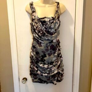 Express 4 sleeveless lined floral ruched dress 24-265-03